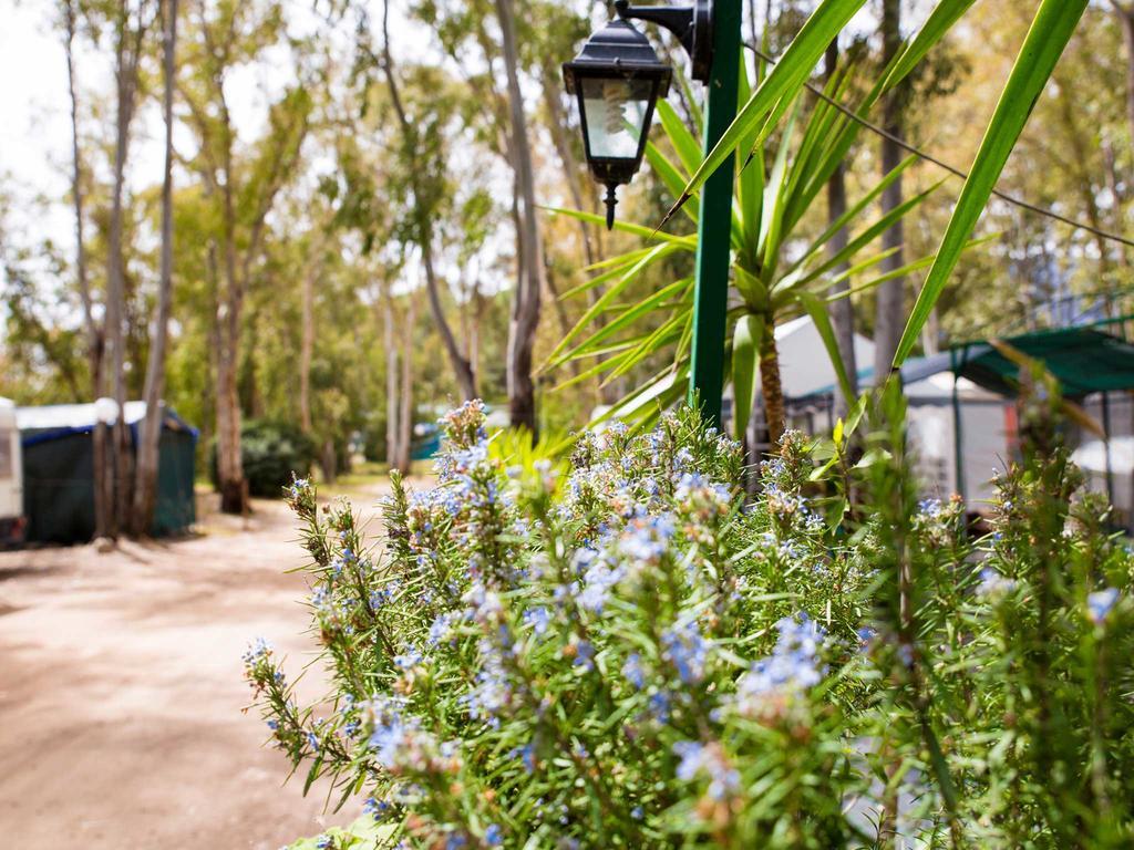 Camping Cala D'Ostia Pula Exterior foto